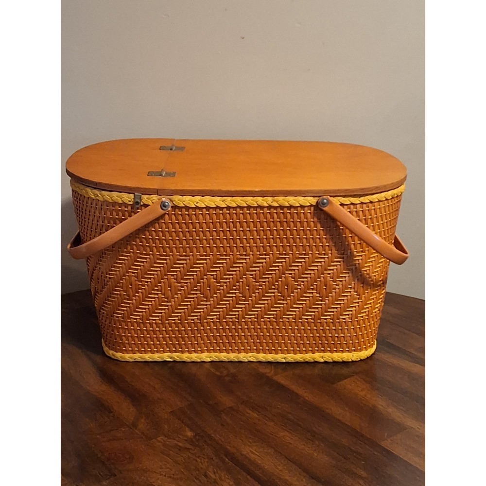Vintage MCM Redmon Wood Picnic Basket W/ Metal Handles. Made In USA